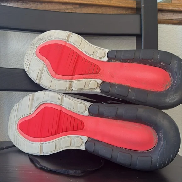 Nike Air 270 Black and White Sneakers mens 12 - Picture 6 of 7